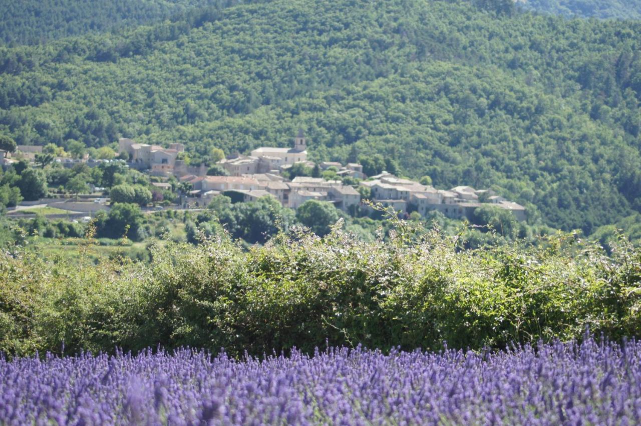 Отель La Claveliere Saint-Auban-sur-l'Ouveze Экстерьер фото